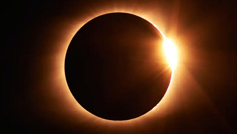 اليوم آخر كسوف كلي للشمس لهذا العام.. سيتكرر في عام 2039