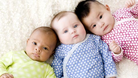 اغرب القصص وراء اختراع اهم مستلزمات الاطفال