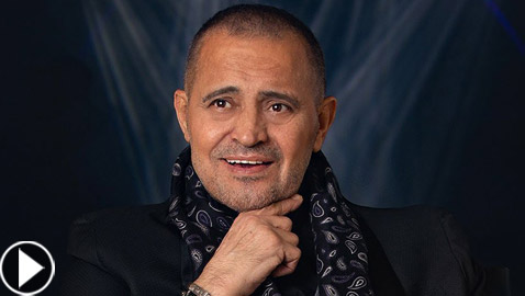 بالفيديو: كيف كان رد فعل جورج وسوف عند مشاهدة شبيهه؟