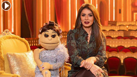 فيديو: نجلاء بدر تقلد الراقصات فيفي عبده ودينا مع أبلة فاهيتا