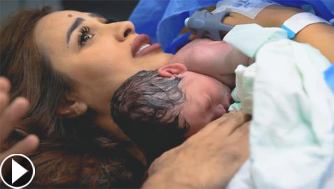 رنا سماحة تفاجئ الجمهور وتنشر فيديو ولادتها! وتغني في غرفة العمليات