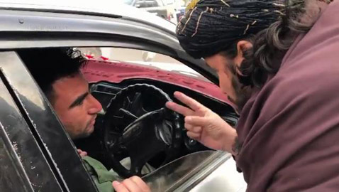 حركة طالبان لسائق تاكسي 