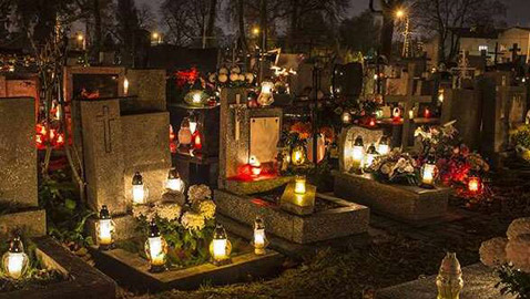 أغرب عادات دفن الموتى حول العالم