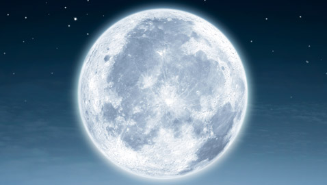 علماء يكتشفون ما يحدث على الجانب المشرق من القمر