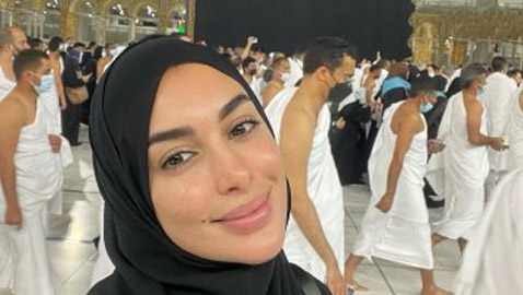 لماذا الهجوم على ياسمين صبري بعد ظهورها بالحجاب من الحرم المكي؟