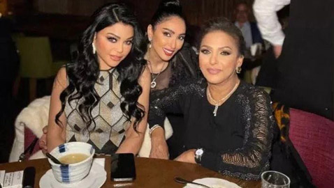 فيديو وصور: هيفاء وهبي ووالدتها بعيد ميلادها.. لن تصدقوا جمال وشباب الأم!