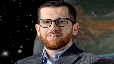 أول شاب عربي تتبنى وكالة 