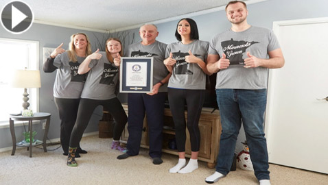 أقصرهم طولها 191 سم! تعرفوا على أطول عائلة في العالم دخلت غينيس