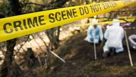 يموت بنوبة قلبية أثناء حفره قبراً لامرأة قتلها