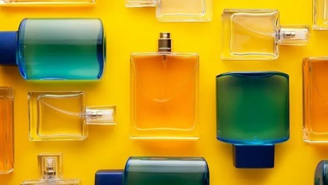 كيف تعرف أن زجاجة العطر أصبحت منتهية الصلاحية؟