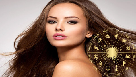 نساء من 5 أبراج يصبحن أكثر جاذبية مع تقدم العمر