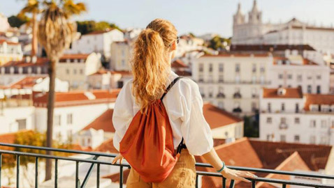 إليكم أفضل الطرق لتجنب حرارة الصيف خلال العطلة