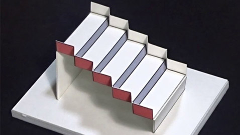 دقق جيدا وأجب في 10 ثوان.. إلى أي اتجاه تتحرك السلالم؟