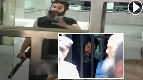 لبناني مسلح يحتجز رهائن بأحد البنوك في بيروت ويطالب باسترداد أمواله!