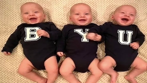 أربعينية تتحدى الأطباء وتنجب ثلاثة توائم متطابقين