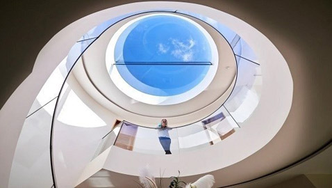 يبني قصراً فاخراً مستوحى من ألعاب الفيديو بـ 7 ملايين دولار