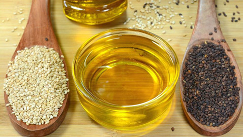 تعرّف على زيت السمسم: ملك الزيوت النباتية