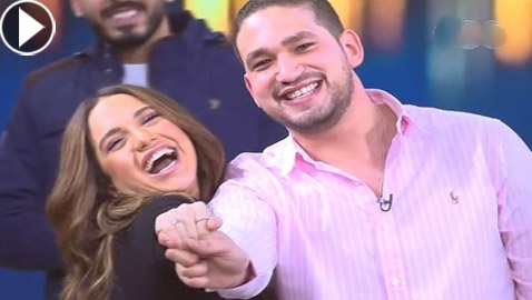 حبيب الفنانة رنا رئيس يفاجئها بعرض زواج على الهواء.. ماذا كان ردها؟ فيديو