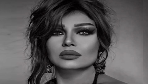 عمليات التجميل تحول الراقصة فيفي عبده لفتاة عشرينية بعمر الـ69.. صور