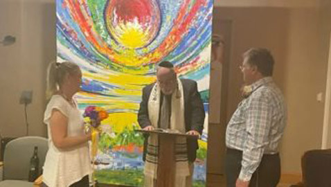 ثنائى أمريكى يعقدان زفافهما فى المستشفى قبل 3 أيام من خضوع العريس لجراحة بالقلب