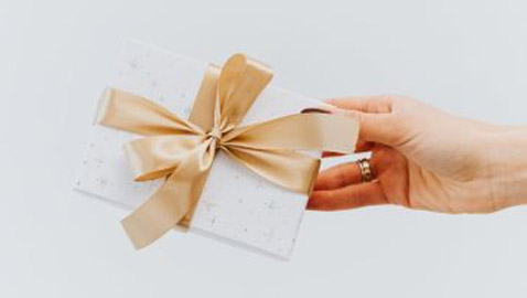 يوم صنع الهدايا.. أفكار لهدايا ممكن تعملها بنفسك لحبايبك وأصحابك