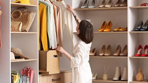 نصائح تسهل عليك ترتيب الخزانة الشتوية لكي تدوم بشكل جذاب