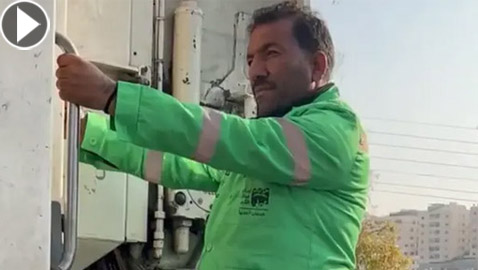 عامل نظافة أردني أمين يُعيد 30 ألف دولار.. وصدمة في تكريمه!