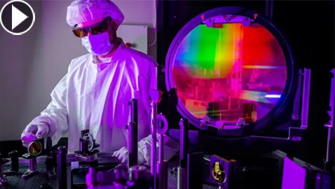 فيديو: علماء نجحوا بتقليد الشمس وإنتاج طاقة نظيفة تدوم مئات السنين