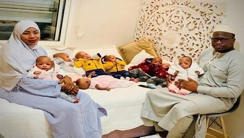 تنجب 9 توائم في حمل واحد