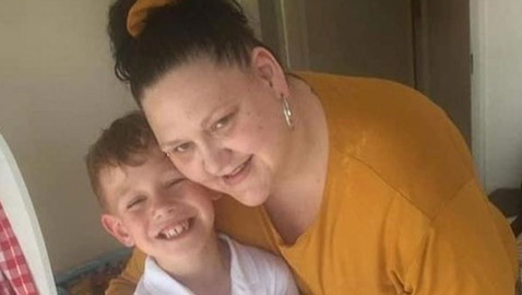 لدغة بعوضة كادت تبتر رجليها