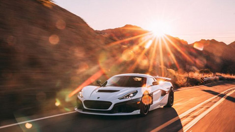 طرح أسرع سيارة كهربائية في العالم بسعر خيالي