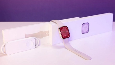 مستشعر تخطيط القلب في ساعة آبل للتحذير من التوتر