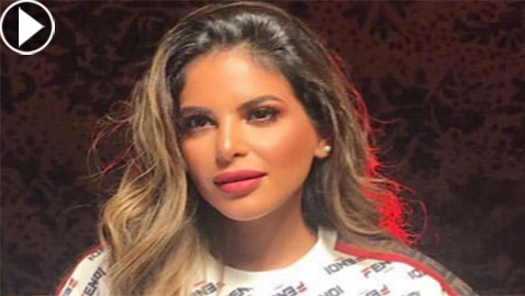 بالفيديو: فنانة تثير الجدل وتظهر سكرانة وبحالة غير طبيعية في بث مباشر!