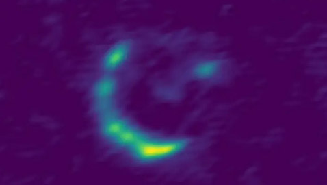 وسط الغبار والنجوم.. شاهد أول صورة لمجرة مخفية في الفضاء