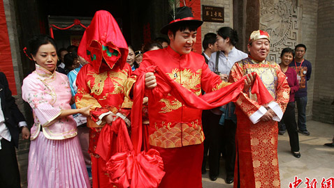 تقاليد غريبة عن الزواج حول العالم أبرزها: منع العروس من الدخول للمرحاض