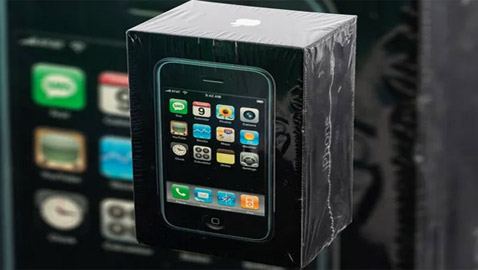 كيف بيع جهاز أيفون من الجيل الأول بـ63 ألف دولار؟