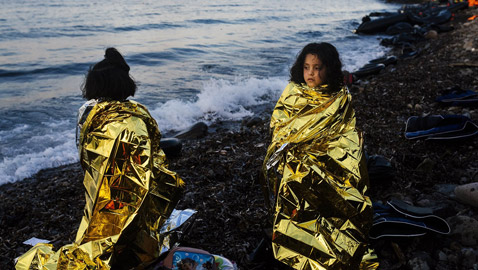 لماذا يتم تغطية الناجين من الكوارث بأكياس لامعة من الألمنيوم؟