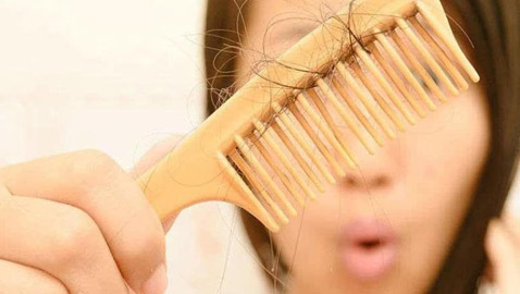 لعلاج تساقط الشعر.. إليك 7 طرق طبيعية فعالة