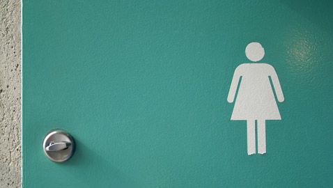 أشياء غريبة كانت محظورة على النساء في الماضي!