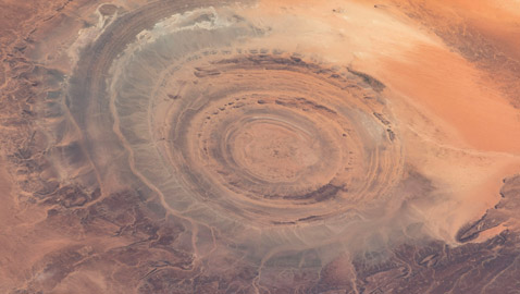 من الفضاء.. رائد الفضاء سلطان النيادي ينشر صورا لـ 