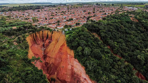 مدينة برازيلية قد تبتلعها الأرض! 73 ألف نسمة مهددون بانهيارات أرضية ضخمة