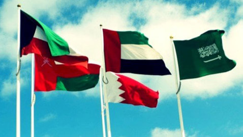 الخليج يتصدر قائمة الشعوب العربية الأقل هجرة من بلدانها