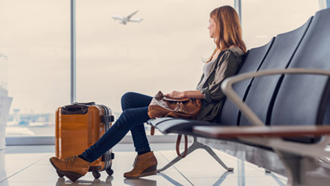 أخطاء يجب على المسافر تجنبها عند التواجد في المطار