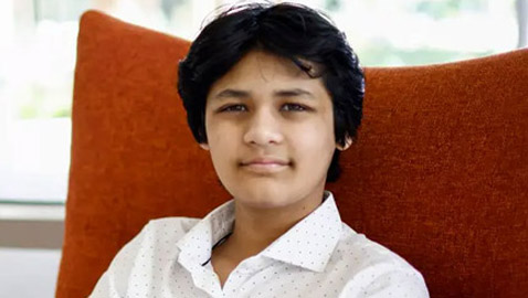 فتى أمريكي (14 عاما) موظف في سبيس إكس قريبا.. أصغر خريج مهندس