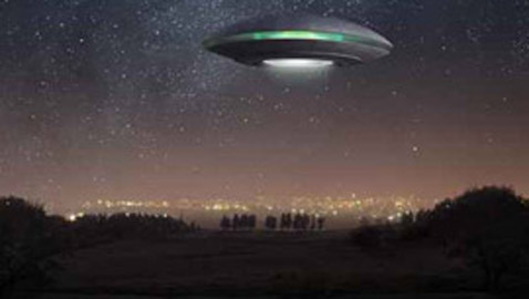 كائنات فضائية تبعث برسائل  غامضة إلى كوكب الأرض.. ما القصة؟