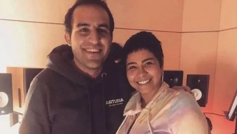 صورة مُسربة صادمة لـ شيرين عبد الوهاب بدون مكياج ولا فلتر.. لن تصدّق الفرق!