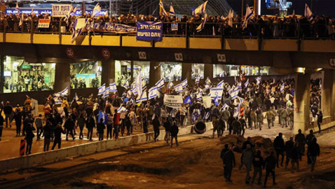 110 ضباط في إسرائيل يقررون وقف خدمتهم العسكرية... والجيش يحذر من الوضع