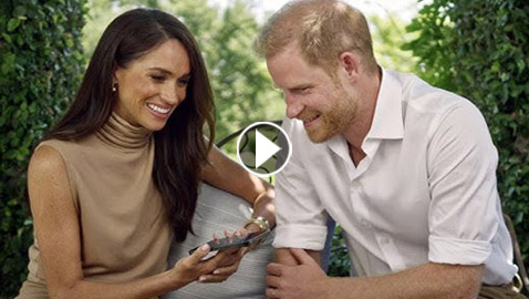 بعد تكهنات تدهور علاقتهما.. الأمير هاري وميغان ماركل سعيدان بفيديو جديد