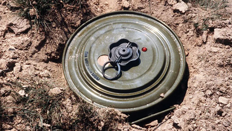 كيف طوّر الإنسان الألغام وجعلها أداة قتل فعالة؟