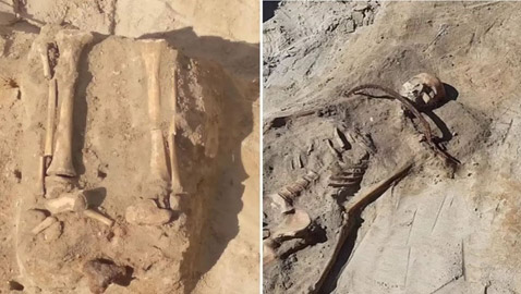 اكتشاف جثة طفل مصاص دماء بأقفال مثبتة على كاحليه
